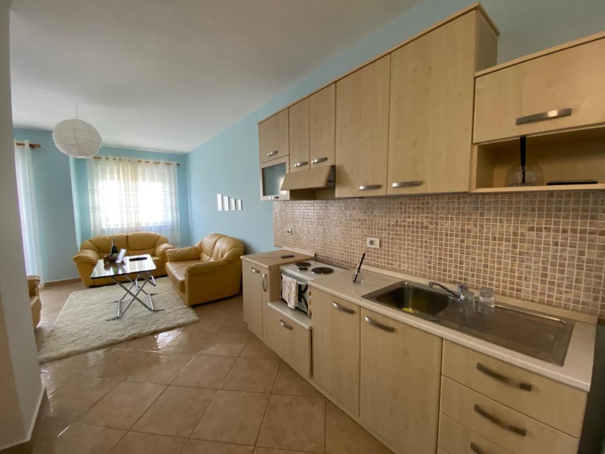 Seashell Apartment Durres Exterior photo